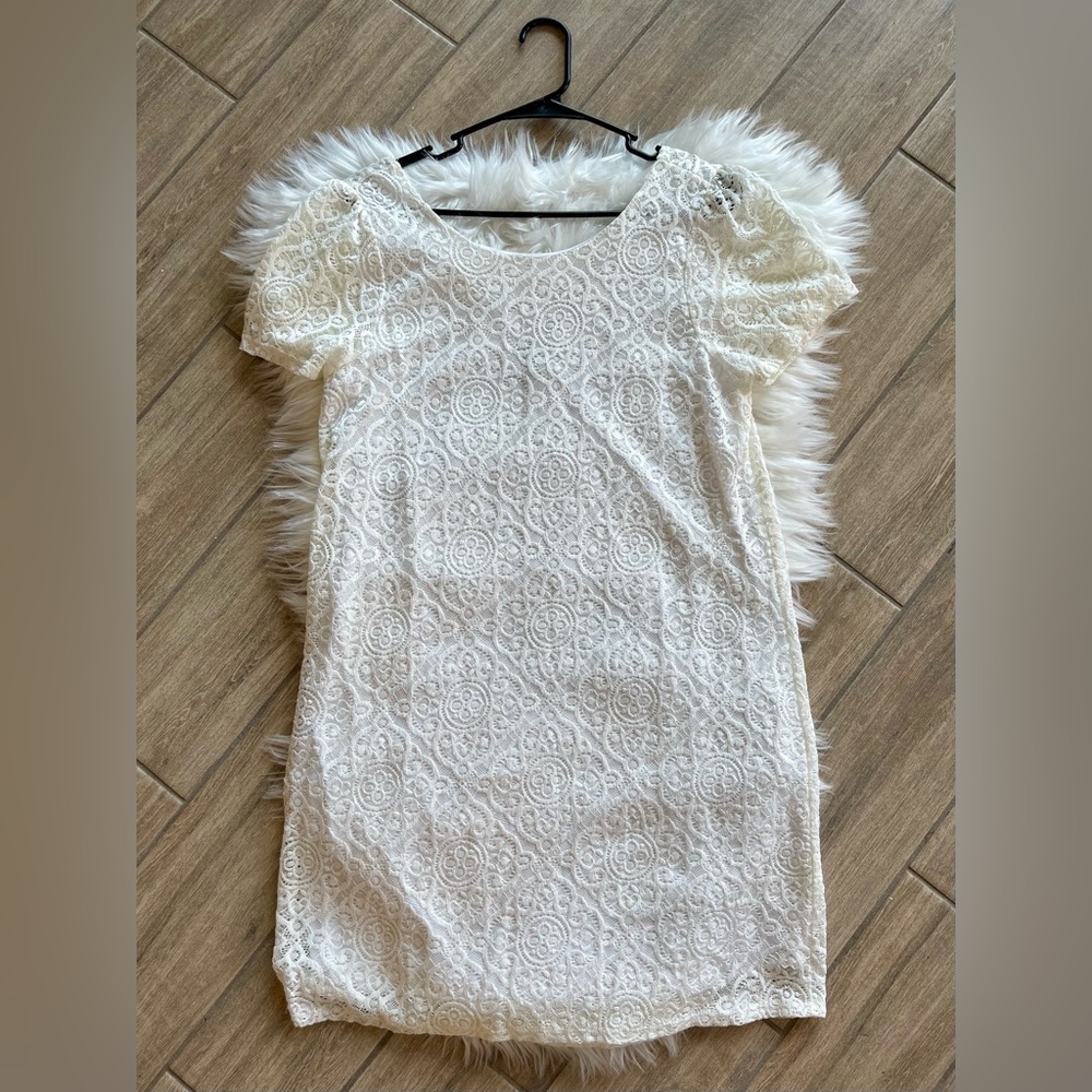 Elegant Jun & Ivy White Lace Dress Women’s Size L